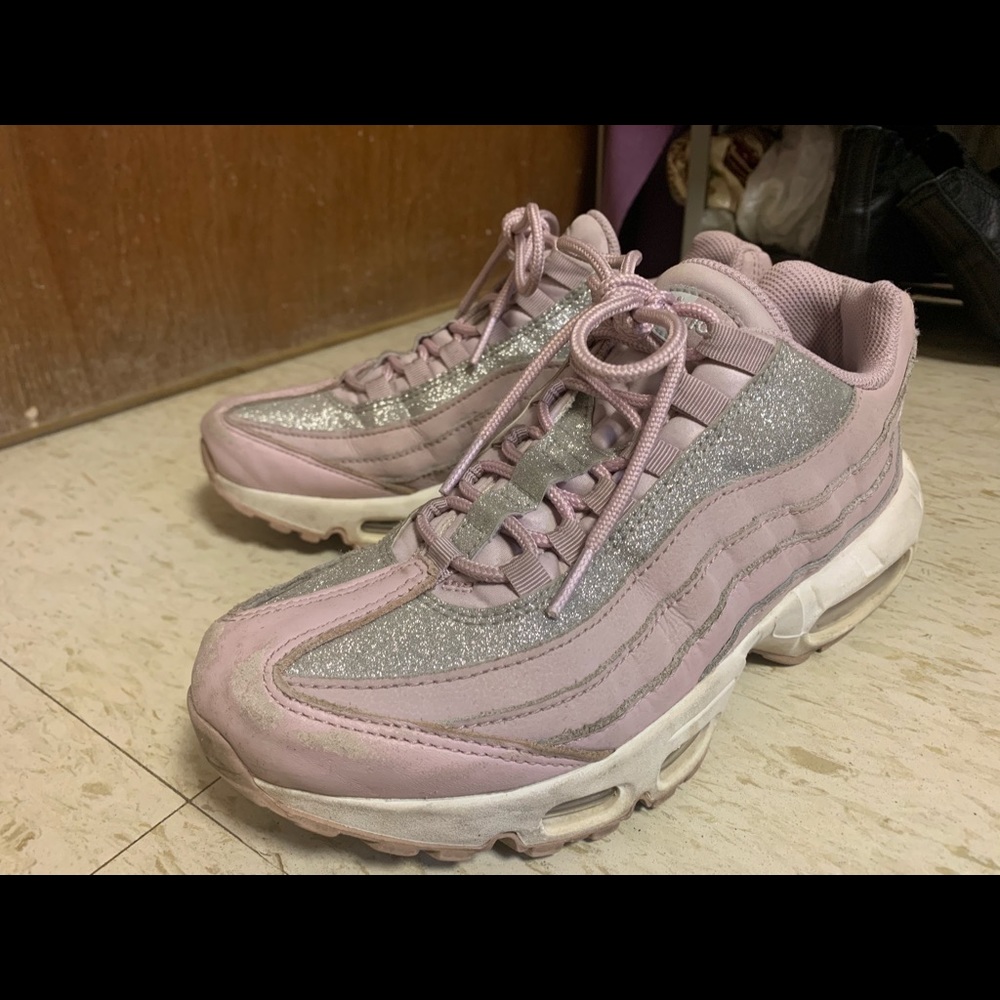 Particle Rose Air Max 95SE
